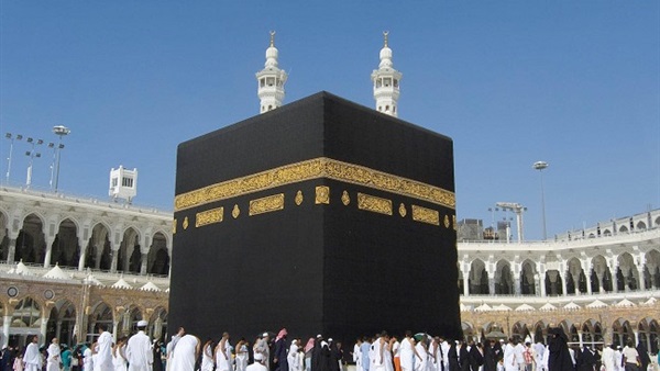 بدء توثيق عقود العمرة بوزارة السياحة