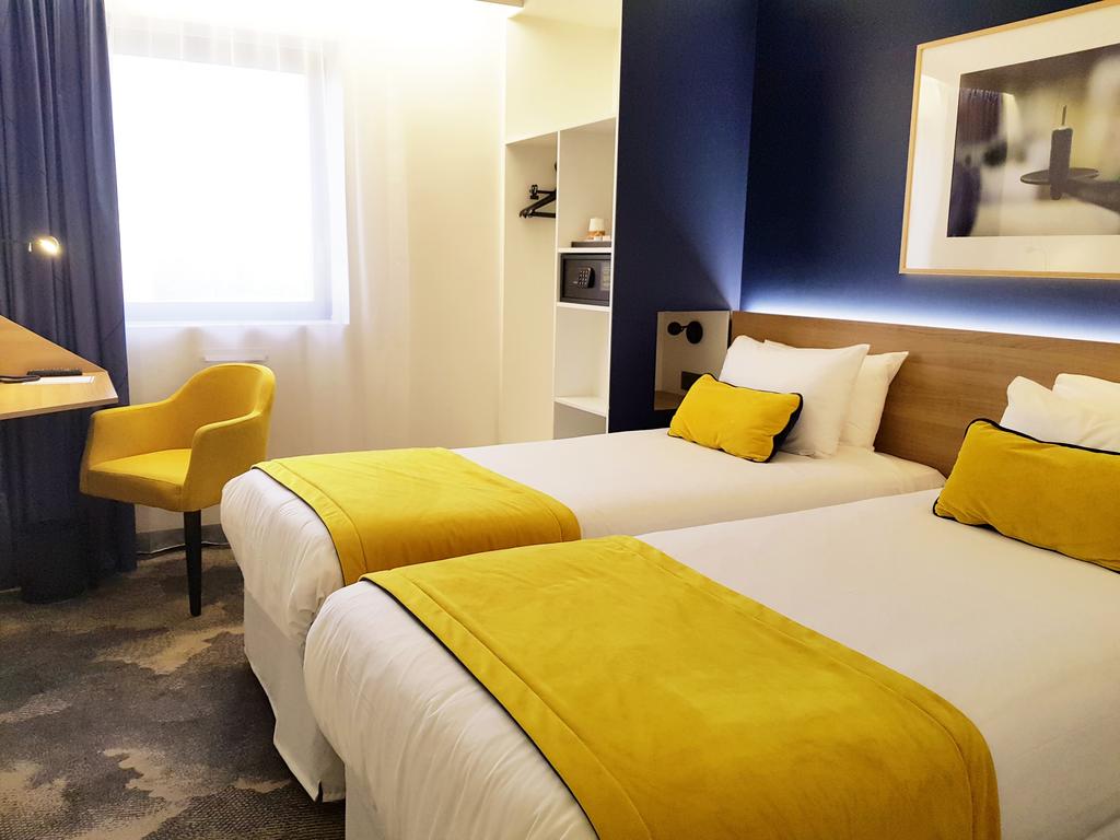 رحلات باريس Timhotel berthier paris 17 بالافطار 3 نجوم 6 أيام / 5 ليالى