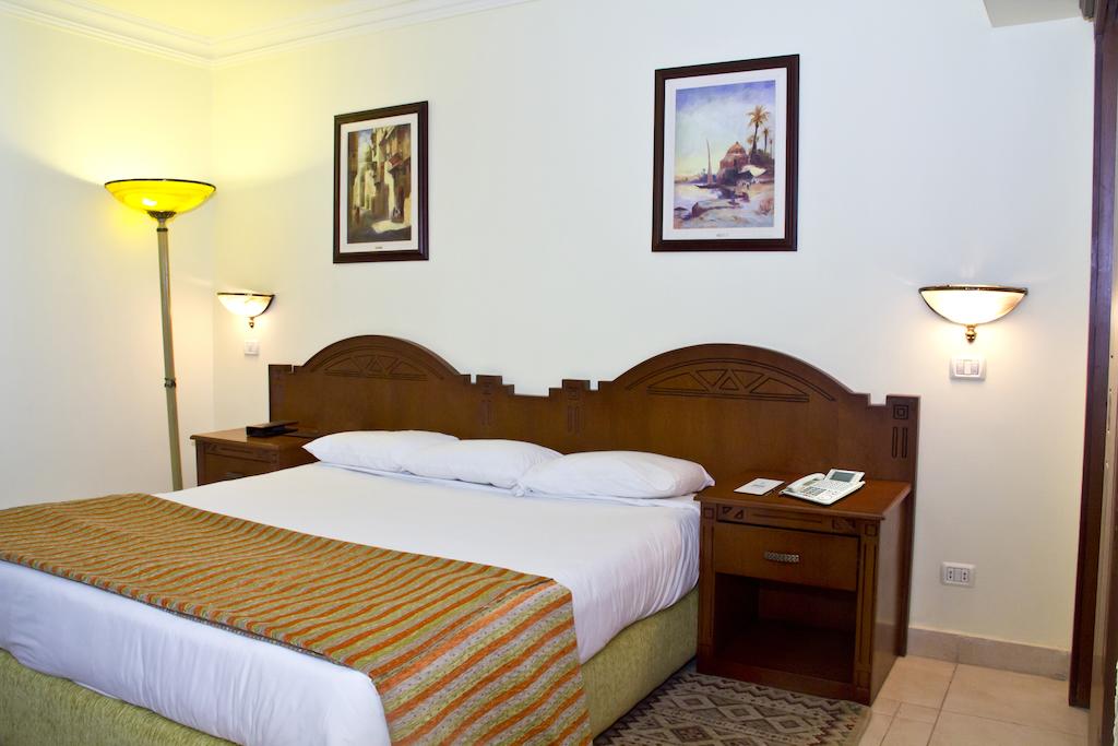 5tolip aswan